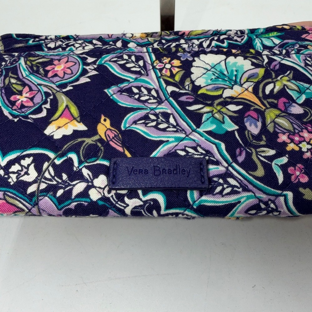 Vera Bradley Purple Paisley Quilted Cotton Zip Around Wallet ID Window Floral - Picture 3 of 9